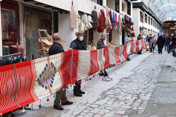 Hataylı kilim ustası Rekorlar Kitabı’na girmeyi hedefliyor